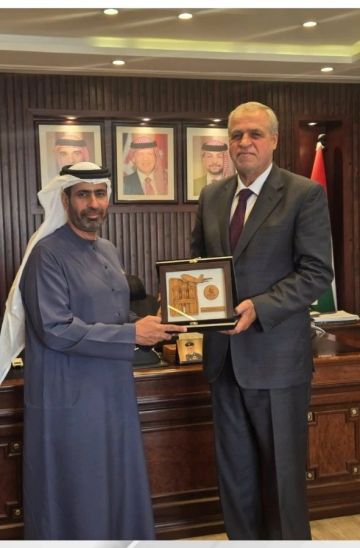 الطيران المدني تبحث آفاق تعزيز التعاون في مجال النقل الجوي مع دولة الإمارات الطيران المدني تبحث آفاق تعزيز التعاون في مجال النقل الجوي مع دولة الإمارات