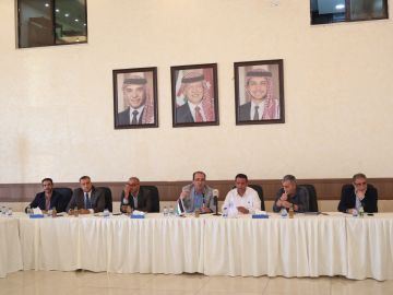 المقاولون تطالب بمراجعة بنود الوثيقة القياسية لعطاءات البلديات المقاولون تطالب بمراجعة بنود الوثيقة القياسية لعطاءات البلديات