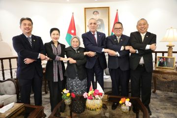 الرواشدة يبحث التعاون الثقافي مع دول جنوب شرق آسيا الرواشدة يبحث التعاون الثقافي مع دول جنوب شرق آسيا