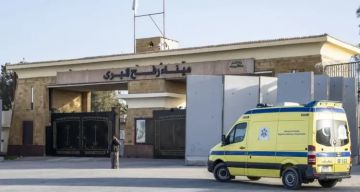 الاحتلال يعتقل مواطنا أثناء عودته لقطاع غزة عبر معبر رفح الاحتلال يعتقل مواطنا أثناء عودته لقطاع غزة عبر معبر رفح