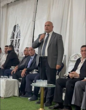 عربيات: في حضرة الموت تعجز الكلمات و تبقى مواقف الرجال ثابته عربيات: في حضرة الموت تعجز الكلمات و تبقى مواقف الرجال ثابته