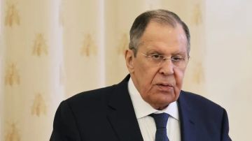 لافروف: الثورات الملونة التي يدبرها الغرب قد تستهدف أي دولة في العالم لافروف: الثورات الملونة التي يدبرها الغرب قد تستهدف أي دولة في العالم