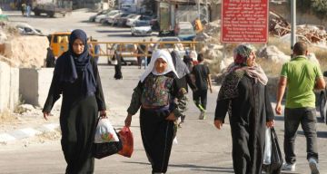 تقرير  قناة تليغرام تتحول إلى دليل يومي للحركة تحت بفعل حواجزالاحتلال في الضفة
