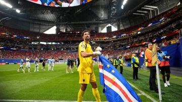فوزينيا يشتكي من الشهرة: كأس العالم سلبتني راحتي فوزينيا يشتكي من الشهرة: كأس العالم سلبتني راحتي