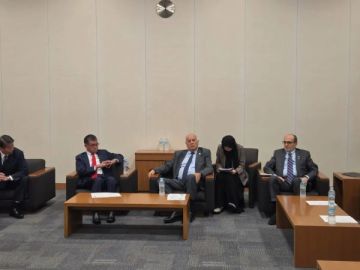 الرجوب يدعو برلمانيين يابانيين إلى الضغط للاعتراف بدولة فلسطين