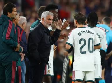 3 مباريات خارج أرضه في 6 أيام.. جدول مزدحم ينتظر ريال مدريد بعد الكلاسيكو 3 مباريات خارج أرضه في 6 أيام.. جدول مزدحم ينتظر ريال مدريد بعد الكلاسيكو