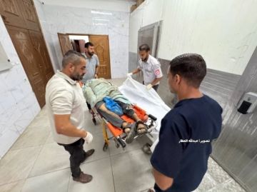 شهيد جنوبي قطاع غزة وسط استمرار للقصف وإطلاق النار شهيد جنوبي قطاع غزة وسط استمرار للقصف وإطلاق النار