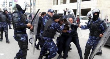 لجنة أهالي المعتقلين تدين اعتقال أجهزة السلطة أسرى محررين في الضفة