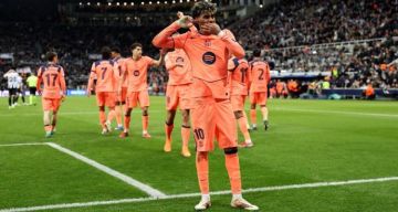 برشلونة يواجه باريس سان جيرمان بقميص الموسم الماضي.. فما السبب؟