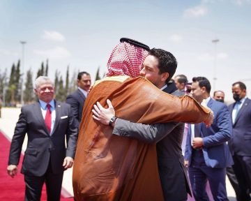 ولي العهد: تضامننا مطلق مع السعودية .. وأمنها من أمن الأردن ولي العهد: تضامننا مطلق مع السعودية .. وأمنها من أمن الأردن
