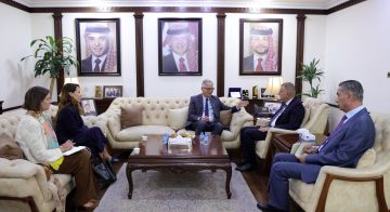 الفراية يستقبل وكيل أمين عام الأمم المتحدة لعمليات حفظ السلام الفراية يستقبل وكيل أمين عام الأمم المتحدة لعمليات حفظ السلام