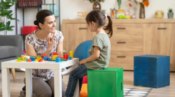 كيف يرى الطفل المصاب بالتوحد الوجوه؟ .. دراسة تكشف السر كيف يرى الطفل المصاب بالتوحد الوجوه؟ .. دراسة تكشف السر