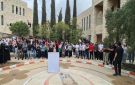 وقفة طلابية في بيرزيت تنديدا بهدم الاحتلال نصب الشهداء - ps