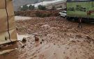 الأهالي يواجهون المأساة بصدور عارية.. المطر يغرق خيام الأغوار الشمالية والاحتلال يمنع ترميمها