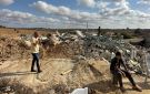 الاحتلال يهدم منازل فلسطينية في النقب