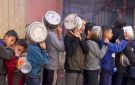 الضفة الغربية على حافة الجوع.. مليون فلسطيني بحاجة إلى الغذاء