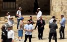 بن غفير وعشرات المستوطنين يقتحمون الأقصى عشية انتخابات الكنيست 
