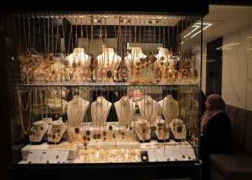 تقرير ارتفاع الذهب في غزة... زفاف مؤجل وادخار في مواجهة الأزمة