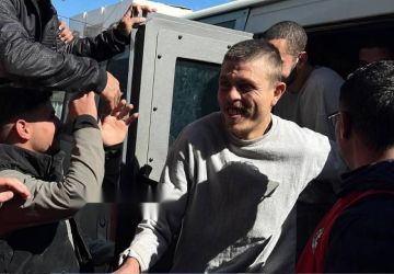 بالأسماء.. الاحتلال يفرج عن أسيرين من قطاع غزة