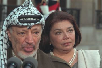 وفاة أيقونة الدبلوماسية الفلسطينية في أوروبا ولوموند نقلا عن العائلة: أنهت حياتها