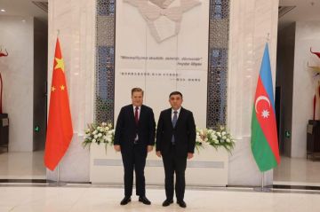 السفير عواد يلتقي سفير أذربيجان لدى جمهورية الصين الشعبية السفير عواد يلتقي سفير أذربيجان لدى جمهورية الصين الشعبية