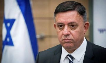 اللقاءات التطبيعية متواصلة... رئيس حزب العمل بدولة الاحتلال يزور أبو ظبي اللقاءات التطبيعية متواصلة... رئيس حزب العمل بدولة الاحتلال يزور أبو ظبي