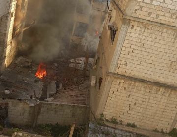 لبنان.. قتيلان ومصابون في غارة إسرائيلية على مخيم عين الحلوة (صور فيديو)