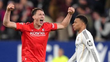 أوساسونا يصعق ريال مدريد في الوقت القاتل ويهدي برشلونة فرصة استعادة الصدارة