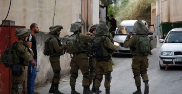 الاحتلال يعتقل شابا من جنين