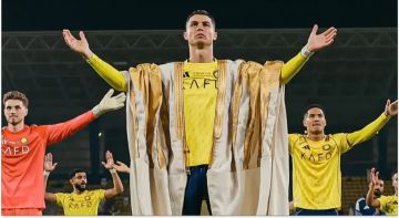 تجربة تتجاوز الكرة.. رونالدو يصوم يومين في رمضان