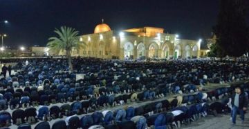 60 ألف مصل أدوا صلاة التراويح في المسجد الأقصى