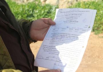 الاحتلال يخطر بوقف البناء في 15 منزلا ببلدة تقوع جنوب شرق بيت لحم الاحتلال يخطر بوقف البناء في 15 منزلا ببلدة تقوع جنوب شرق بيت لحم