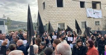 المئات يتظاهرون في سخنين ودير حنا بالداخل المحتل