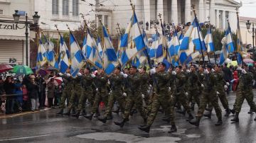 اليونان ترسل قوة عسكرية للمشاركة في قوات الاستقرار الدولية بغزة