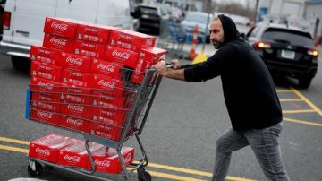 أرباح قياسية لعمالقة الرقائق والسيارات وتحذيرات تخفض أسهم كوكاكولا أرباح قياسية لعمالقة الرقائق والسيارات وتحذيرات تخفض أسهم كوكاكولا