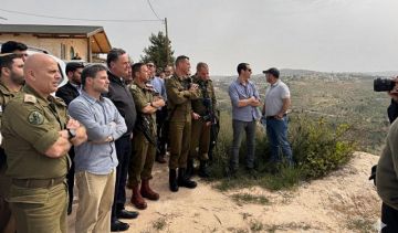 سموتريتش وكاتس يقودان اقتحام نعلين وسط تصعيد استيطاني