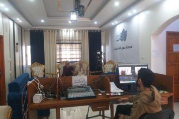  هنا غزة صوت يولد من الركام ليعيد الحكاية إلى أصحابها