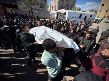 تقرير المشاركة الشعبية الواسعة في جنازة شهداء الشرطة بخان يونس دلالة دعم للأجهزة الأمنية