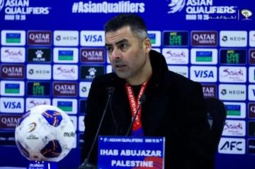 منح إيهاب أبو جزر جائزة 