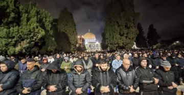 40 ألف مصل يؤدون العشاء والتراويح في المسجد الأقصى