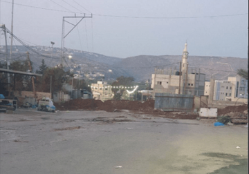 قوات الاحتلال تغلق طريقا زراعيا في سبسطية