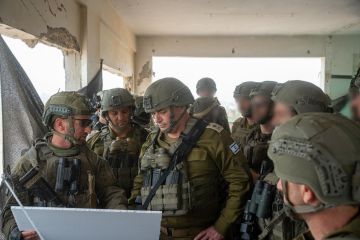 إصابة 3 فلسطينيين بانفجار ذخيرة إسرائيلية في الأغوار إصابة 3 فلسطينيين بانفجار ذخيرة إسرائيلية في الأغوار