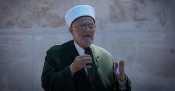 الشيخ عكرمة صبري يدعو الشعوب العربية والإسلامية وزعماء الدول إلى دعم القدس الشيخ عكرمة صبري يدعو الشعوب العربية والإسلامية وزعماء الدول إلى دعم القدس