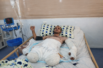 تقرير بترت ساقيه وتوقف قلبه مرتين.. عمر: أريد طرفين صناعيين