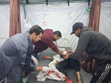 محدث بالفيديو والصور يوم دام.. شهداء وإصابات في قصف الاحتلال شرقي غزة وخان يونس