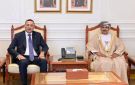 السفير الرويضي يطلع وزير الإعلام العماني على الأوضاع في فلسطين
