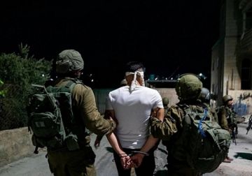 قوات الاحتلال تعتقل ثمانية مواطنين من نابلس