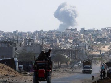 محدث شهيد وقصف جوي ومدفعي.. خروقات إسرائيلية متواصلة لوقف النار في غزة محدث شهيد وقصف جوي ومدفعي.. خروقات إسرائيلية متواصلة لوقف النار في غزة