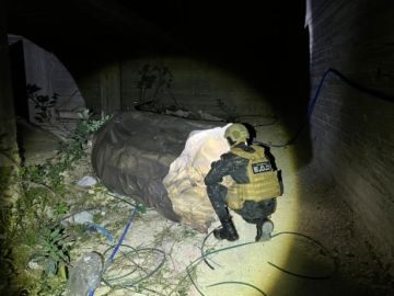 إدارة هندسة المتفجرات في الشرطة الفلسطينية تحذر المواطنين: ابتعدوا عن شظايا وبقايا الصواريخ حفاظا على سلامتكم إدارة هندسة المتفجرات في الشرطة الفلسطينية تحذر المواطنين: ابتعدوا عن شظايا وبقايا الصواريخ حفاظا على سلامتكم