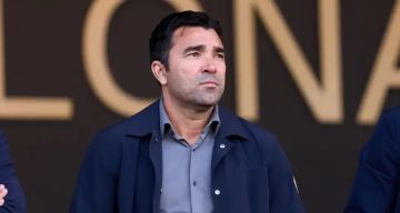 ميركاتو برشلونة.. كواليس رحلة ديكو السرية لضم مدافع جديد